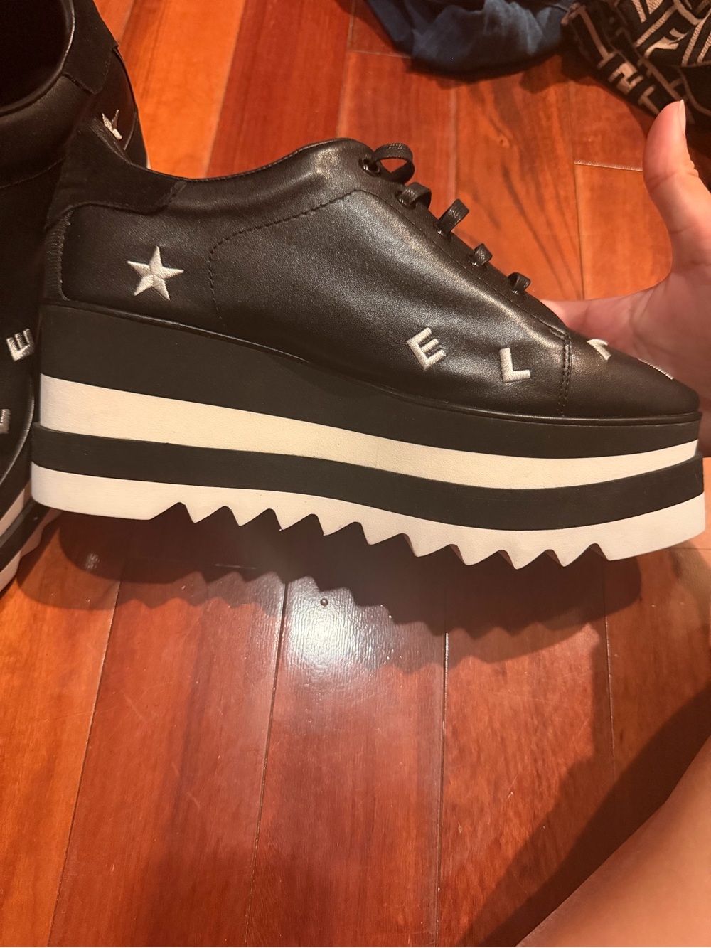 NWOT Black and white Platform Sneakers size 41